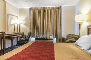 Postel nebo postele na pokoji v ubytování Econo Lodge