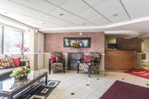 Posezení v ubytování Econo Lodge