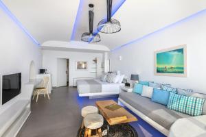 Gallery image of Secret Legend Suites in Oia