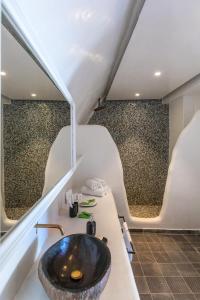 Foto Oias asuva majutusasutuse Secret Legend Suites galeriist