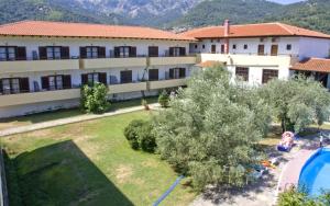 Imagen de la galería de Natasa Hotel, en Skala Potamias 25 fotos más