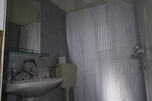 Salle de bains dans l'établissement Klery Studios