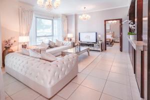 Гостиная зона в Elite Royal Apartment - Burj Residences T5