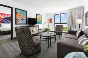TV a/nebo společenská místnost v ubytování Studio Allston Hotel Boston