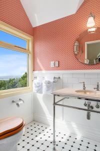 Fotografie z fotogalerie ubytování Larnach Lodge & Stable Stay v destinaci Dunedin