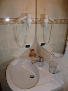 Imagen de la galería de Garni Kostner, en Ortisei 36 fotos más