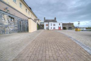 Gallery image of Spanish Arch in Galway