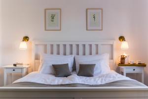 A bed or beds in a room at Villa Lenka
