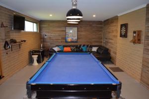 A pool table at Ventnor House