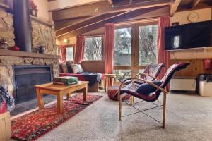 Φωτογραφία από το άλμπουμ του Bindi - Alpine Getaways's Chalet at Tower Rd σε Dinner Plain