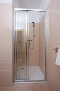Bathroom sa Hotel Slavia