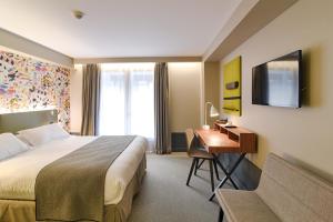 Gallery image of H&ocirc;tel Des Artistes in Lyon