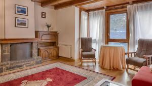 Posedenie v ubytovaní Saplan Real Estate MONTLUDE