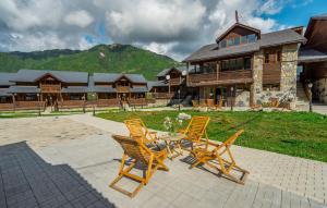 Nespecifikovaný výhled na hory nebo výhled na hory při pohledu z hotelu