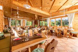 Restaurace v ubytování Hotel Eden