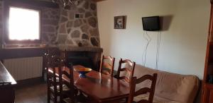 TV a/nebo společenská místnost v ubytování Casa Rural Tío Carlillos