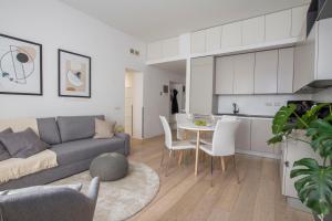אזור ישיבה ב-Luxury and spacious apartment (Bocconi)