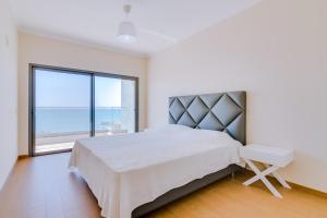 Foto dalla galleria di Brisa do Mar 2Br - Sea front - Luxury apartment a Quarteira