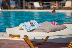 Бассейн в Sunrise Resort Hotel или поблизости