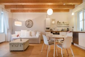 Kuchyň nebo kuchyňský kout v ubytování Sunny Apartments Vienna