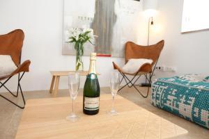 Postel nebo postele na pokoji v ubytování Abeniss Boutique B&B
