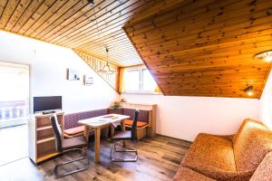 Posezení v ubytování Hotel Gasthof zur Linde
