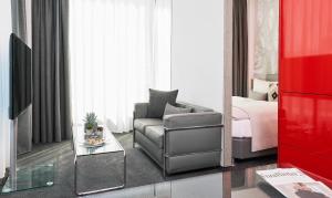 Uma área de estar em Living Hotel Frankfurt