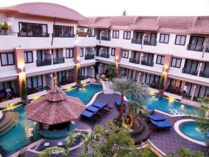 Bazén v ubytování P.P. Palmtree Resort nebo v jeho okolí
