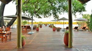 Restaurace v ubytování Jackalberry Chobe
