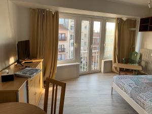 Μια τηλεόραση ή/και κέντρο ψυχαγωγίας στο Studio Mare Nostrum