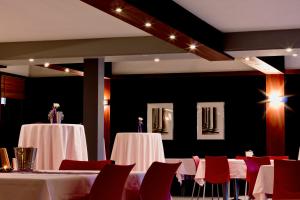 Restaurace v ubytování Axis Hotel