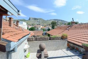 Nespecifikovaný výhled na hory nebo výhled na hory při pohledu z apartmánu