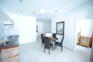Kuchyň nebo kuchyňský kout v ubytování Apartment Citta Vecchia