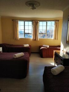 A seating area at Ferry Motel