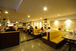 Foto da galeria de Grand Business Inn em Bangkok