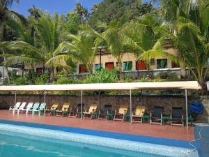 La alberca dentro o cerca de SunSea Resort