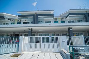 Balkón nebo terasa v ubytování Ipoh Meru Animation Homestay by Grab A Stay