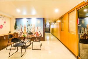 Posezení v ubytování FabExpress Karishma - Shivaji Nagar, Pune