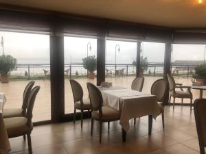 Posezení v ubytování Riviera Hotel