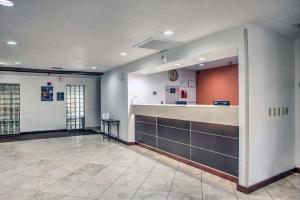 a lobby of a hospital with a waiting room at Motel 6-Dallas, TX - Northwest in Dallas