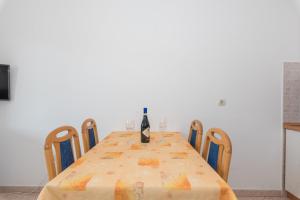 TV a/nebo společenská místnost v ubytování Apartments Villa Adria