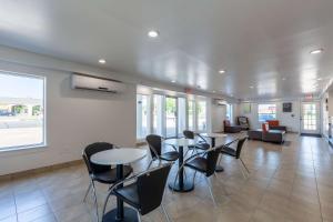 Posezení v ubytování Motel 6-Bryan, TX - University Area