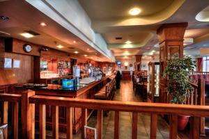 Εστιατόριο ή άλλο μέρος για φαγητό στο West County Hotel