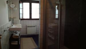 Afbeelding uit fotogalerij van Apartamentos Rurales Casanova in Tapia de Casariego