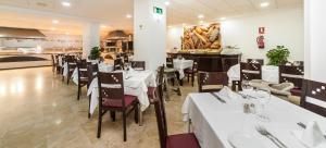 Restaurace v ubytování Globales Los Patos Park