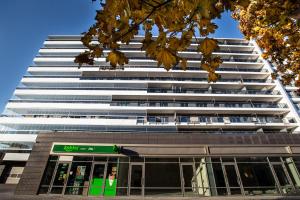 Budova, v ktorej sa apartmán nachádza