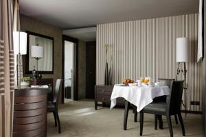 Fotografie z fotogalerie ubytování Hotel Square v Paříži