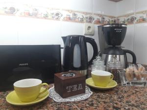 אביזרים להכנת קפה ותה ב-Casa Llorca Big Apt 3 Bedroom Garage AC WiFi