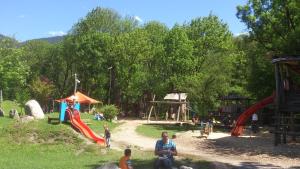 Area giochi per bambini di Ferienwohnung Spindlegger