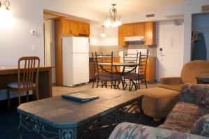 Gallery image of Misty Mountain Inn & Suites in Grande Cache